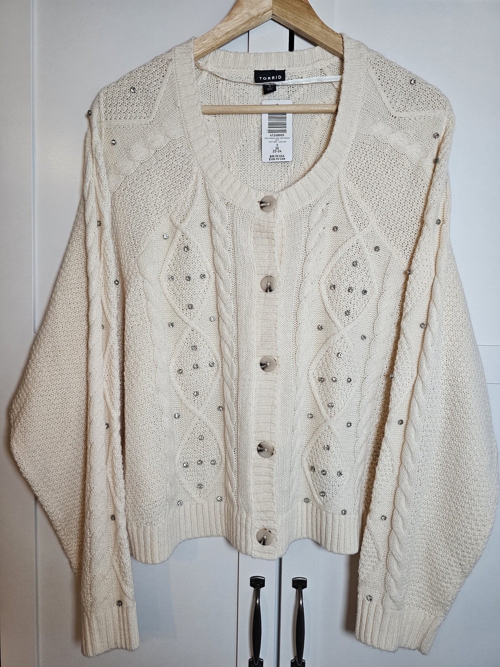 NWT Torrid Embellished Cropped Cable Knit Cardigan Sweater Cream Diamond 3X Plus